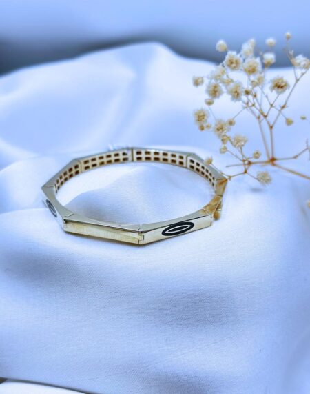 SİYAH MİNELİ KELEPÇE BİLEKLİK