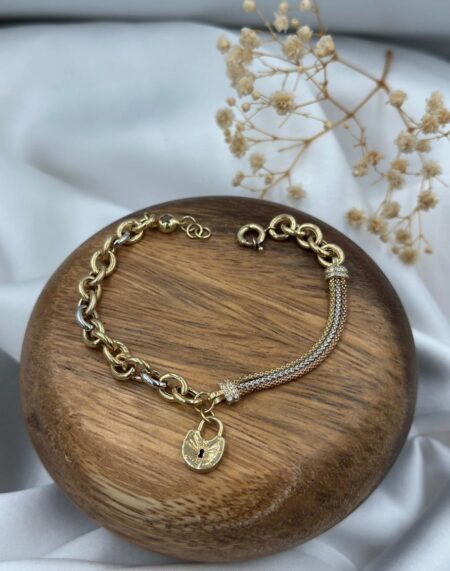 KİLİTLİ BİLEKLİK