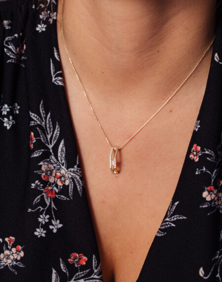 BAGET TAŞLI MODERN KOLYE