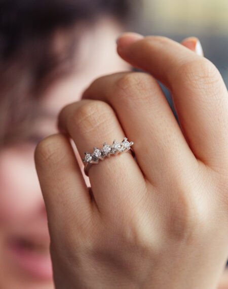 0.41 KARAT BEŞTAŞ PIRLANTA YÜZÜK