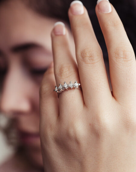 0.35 KARAT BEŞTAŞ PIRLANTA YÜZÜK