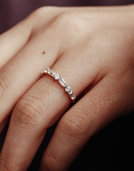 BAGET TAŞLI ALTIN YÜZÜK