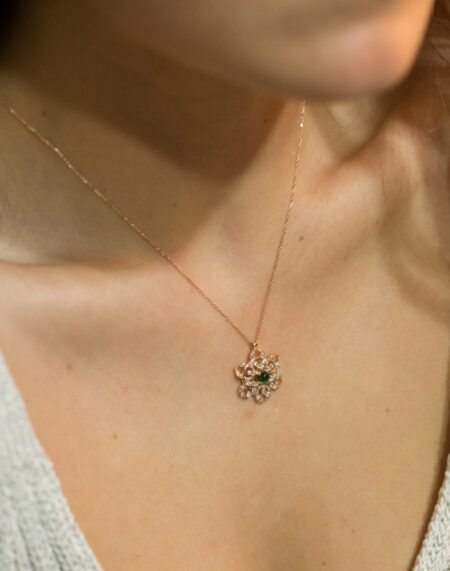 YEŞİM TAŞLI KOLYE