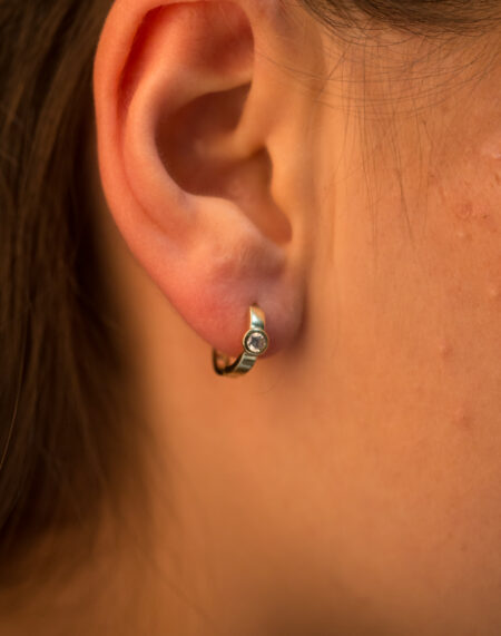 TEKTAŞLI HALKA KÜPE