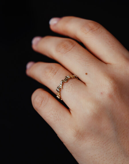 TAŞLI ZİGZAG YÜZÜK