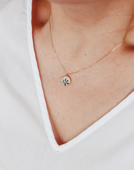 ZÜMRÜT TAŞLI MODERN KOLYE