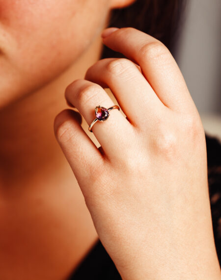 ZULTANİTE TAŞLI DAMLA YÜZÜK