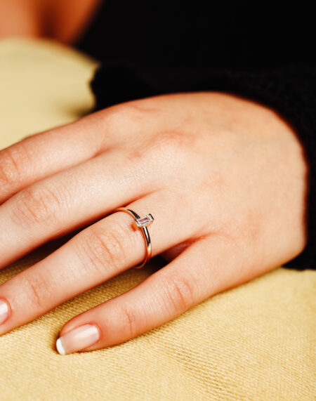 BAGET TEKTAŞ YÜZÜK