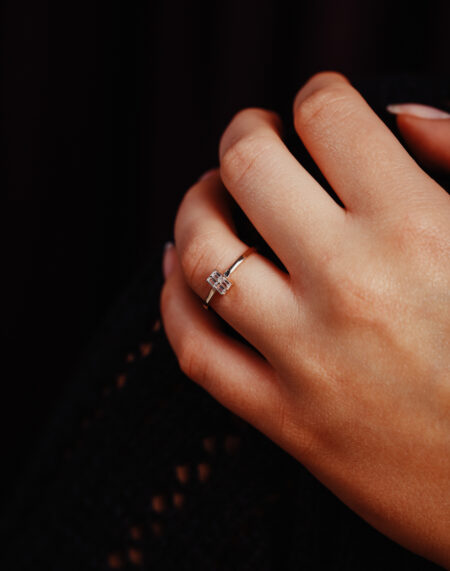 BAGET TAŞLI TREND YÜZÜK