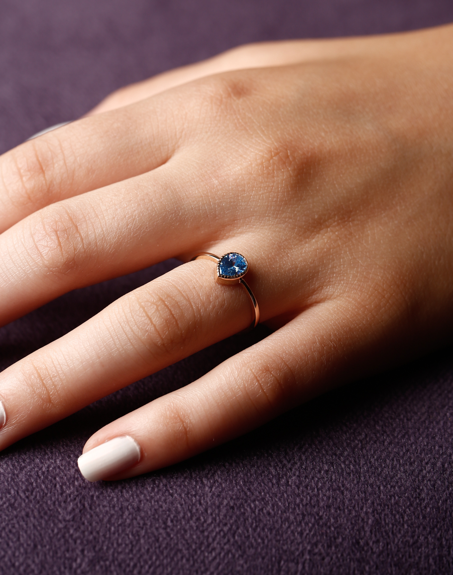 BLUE TOPAZ YÜZÜK