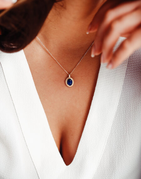 SAFİR TAŞLI RETRO KOLYE