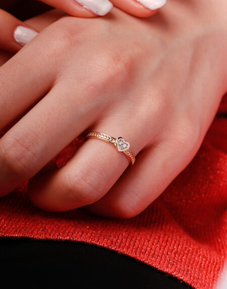 PIRLANTALI KALP YÜZÜK