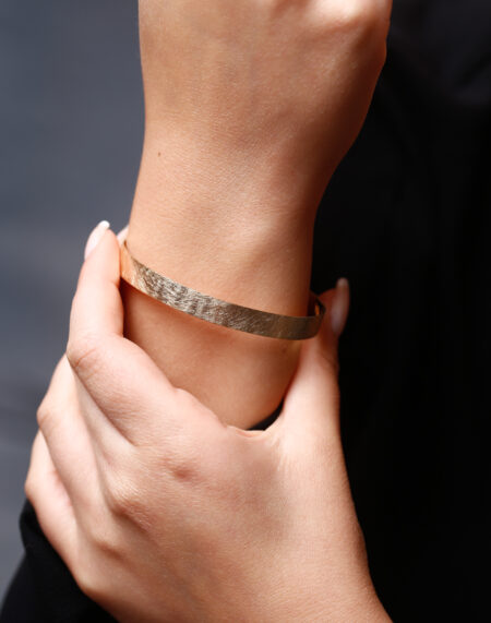 BROSELİ ALTIN BİLEKLİK