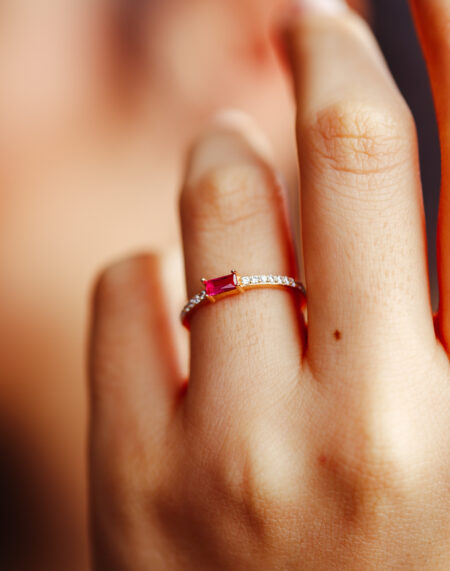 YAKUT TAŞLI ALTIN YÜZÜK