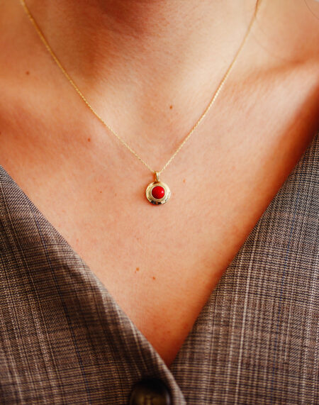 MERCAN TAŞLI RETRO ALTIN KOLYE