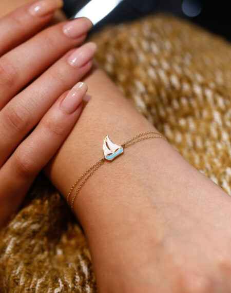 YELKENLİ BİLEKLİK