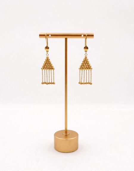 PÜSKÜLLÜ DORİKA KÜPE